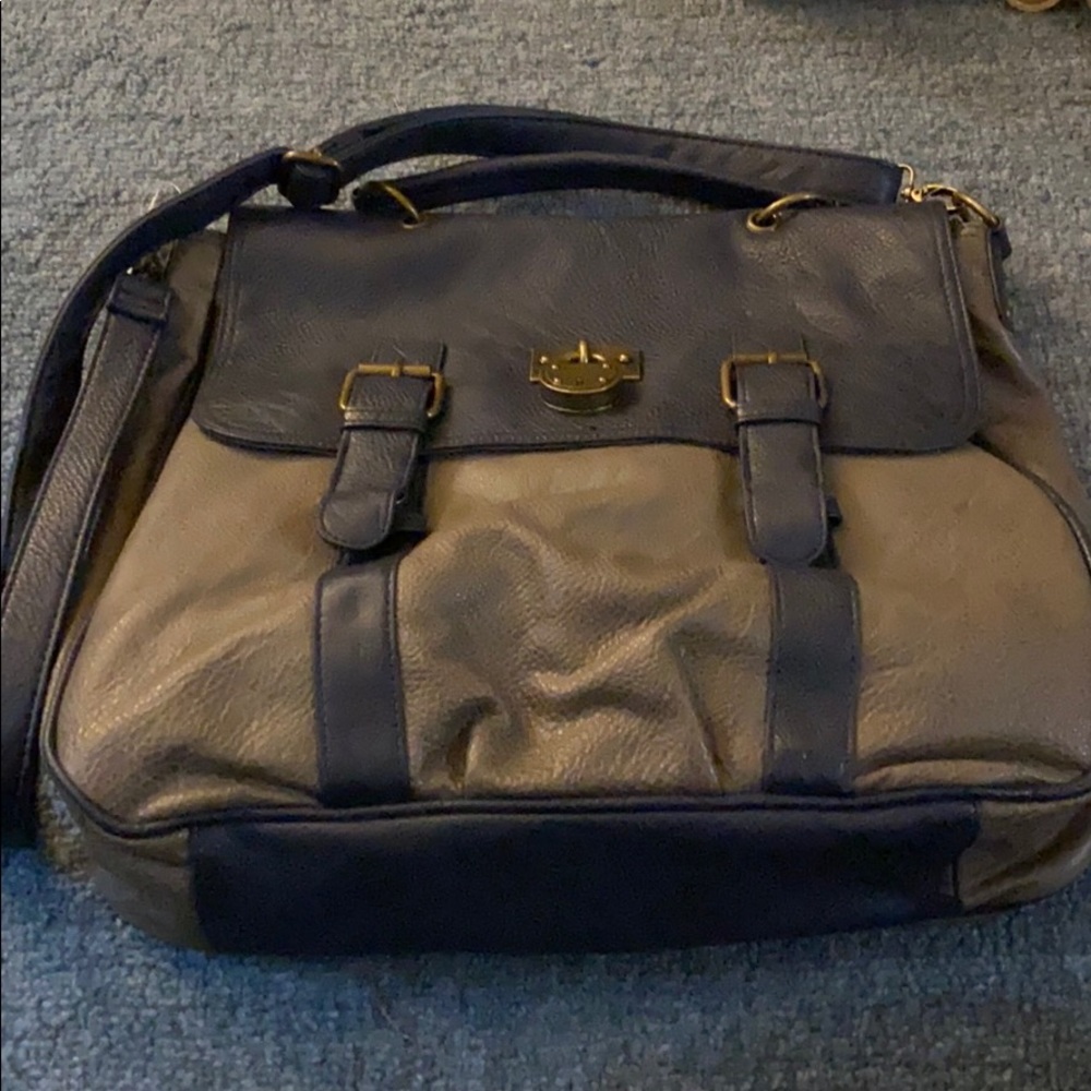 Steve Madden messenger bag